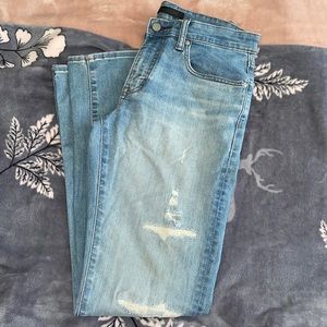 Men’s Distress Denim